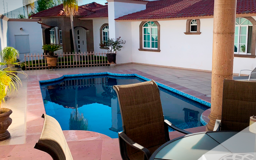 CASA EN VENTA – RENTA EN JURIQUILLA