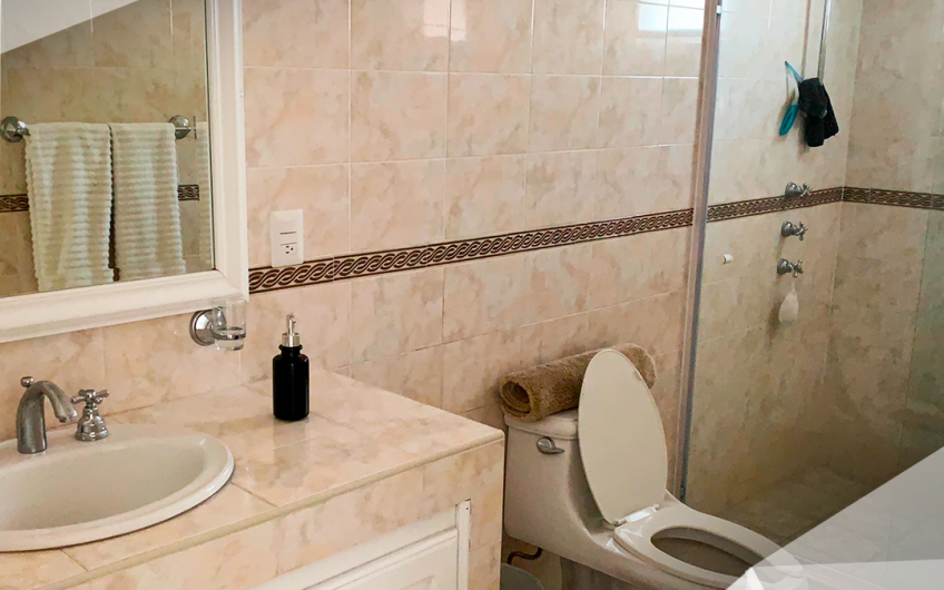 CASA EN VENTA – RENTA EN JURIQUILLA