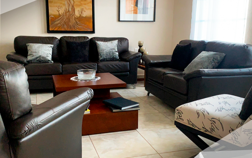 CASA EN VENTA – RENTA EN JURIQUILLA