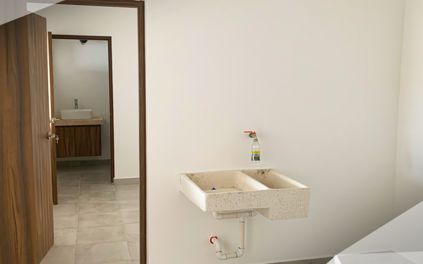 CASA EN VENTA  ZIBATÁ