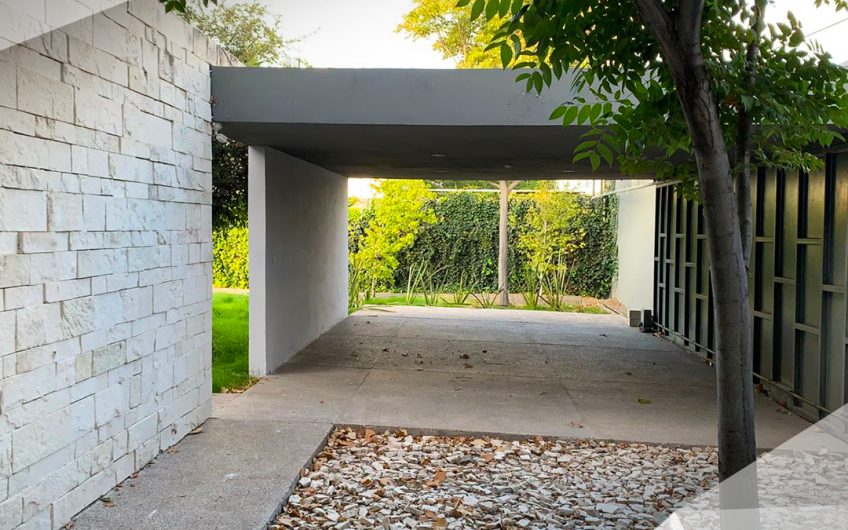 CASA EN VENTA SAN FRANCISCO JURIQUILLA