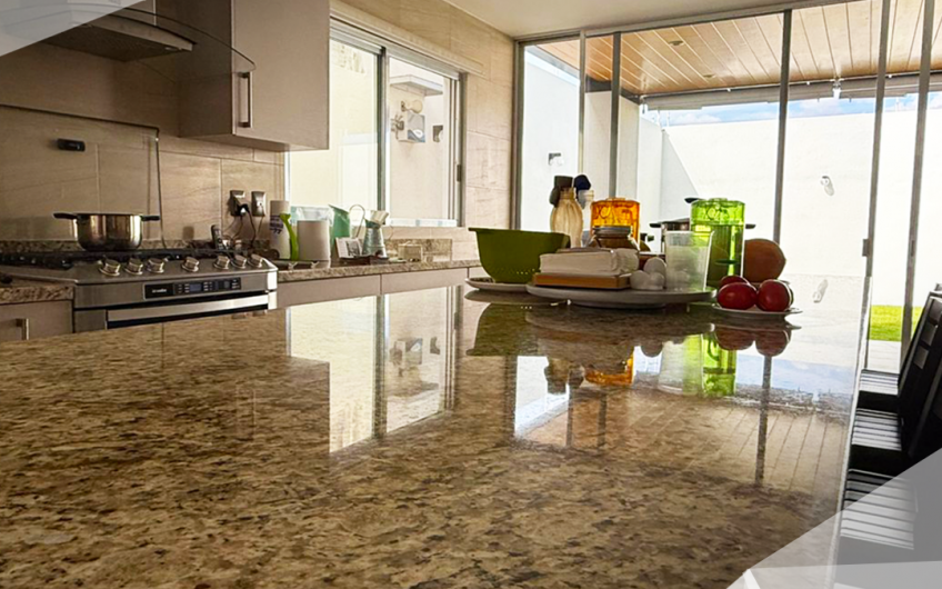 CASA EN VENTA EN SAN FRANCISCO JURIQUILLA QUERÉTARO