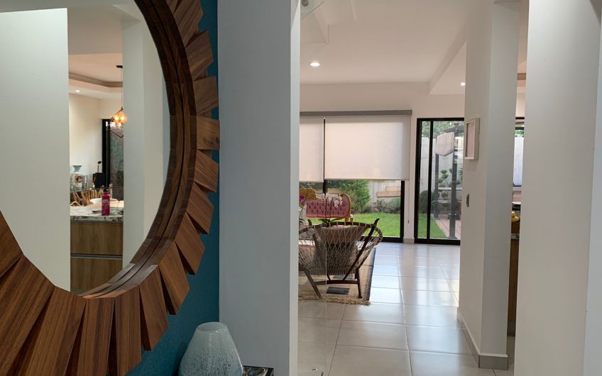 CASA EN RENTA EN ALTOS JURIQUILLA – VALLE ALTO